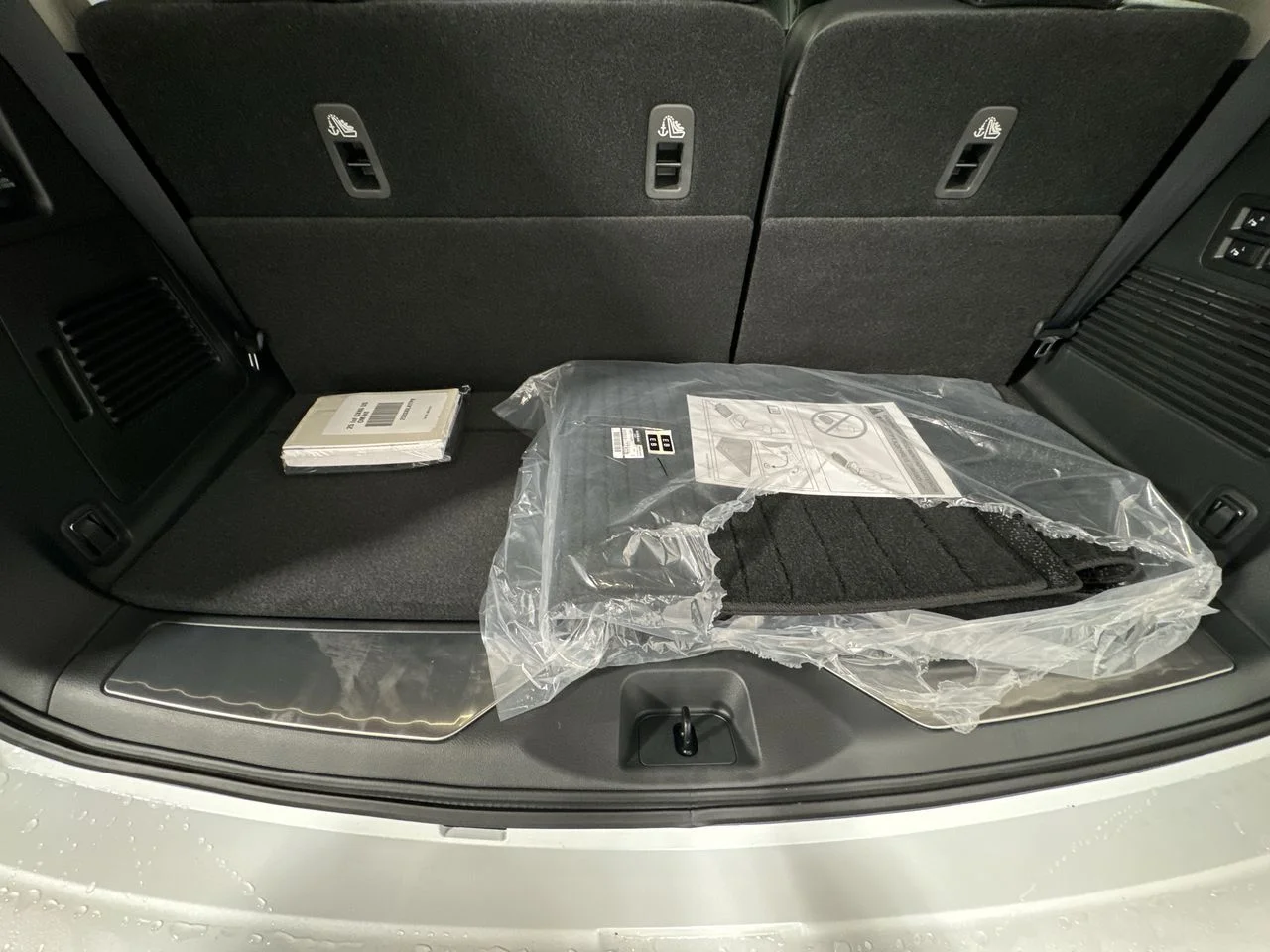 2025 INFINITI QX80 Sensory 4WD - Photo 31