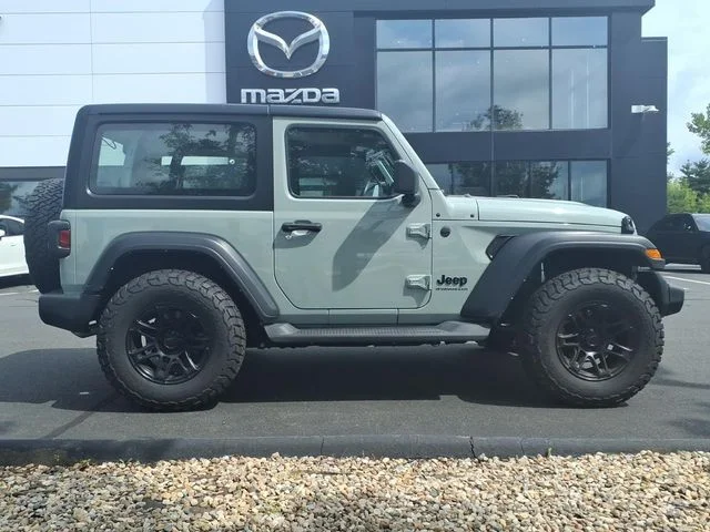 Used 2024 Gray Jeep Sport image 4