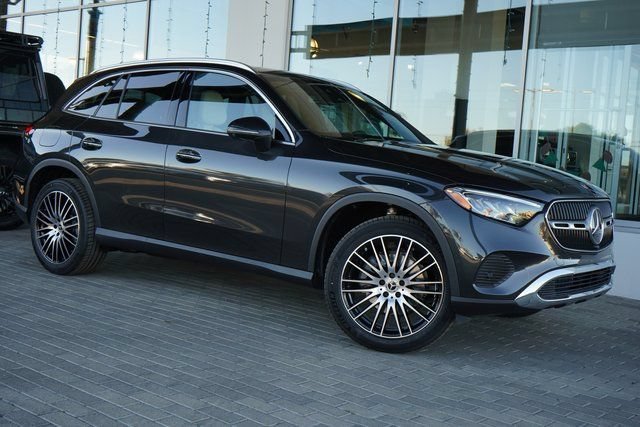 New 2026 Graphite Grey Metallic Mercedes-Benz GLC 300 image 34