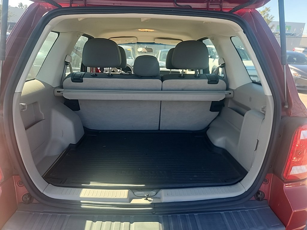 Used 2010 Red Ford XLS image 17