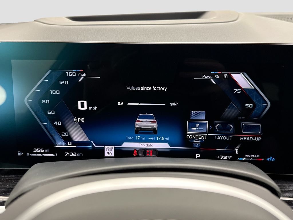 New 2027 White Metallic BMW M60i image 33