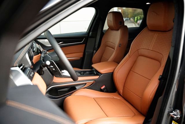 2026 Jaguar F-Pace R-Dynamic S - Photo 19