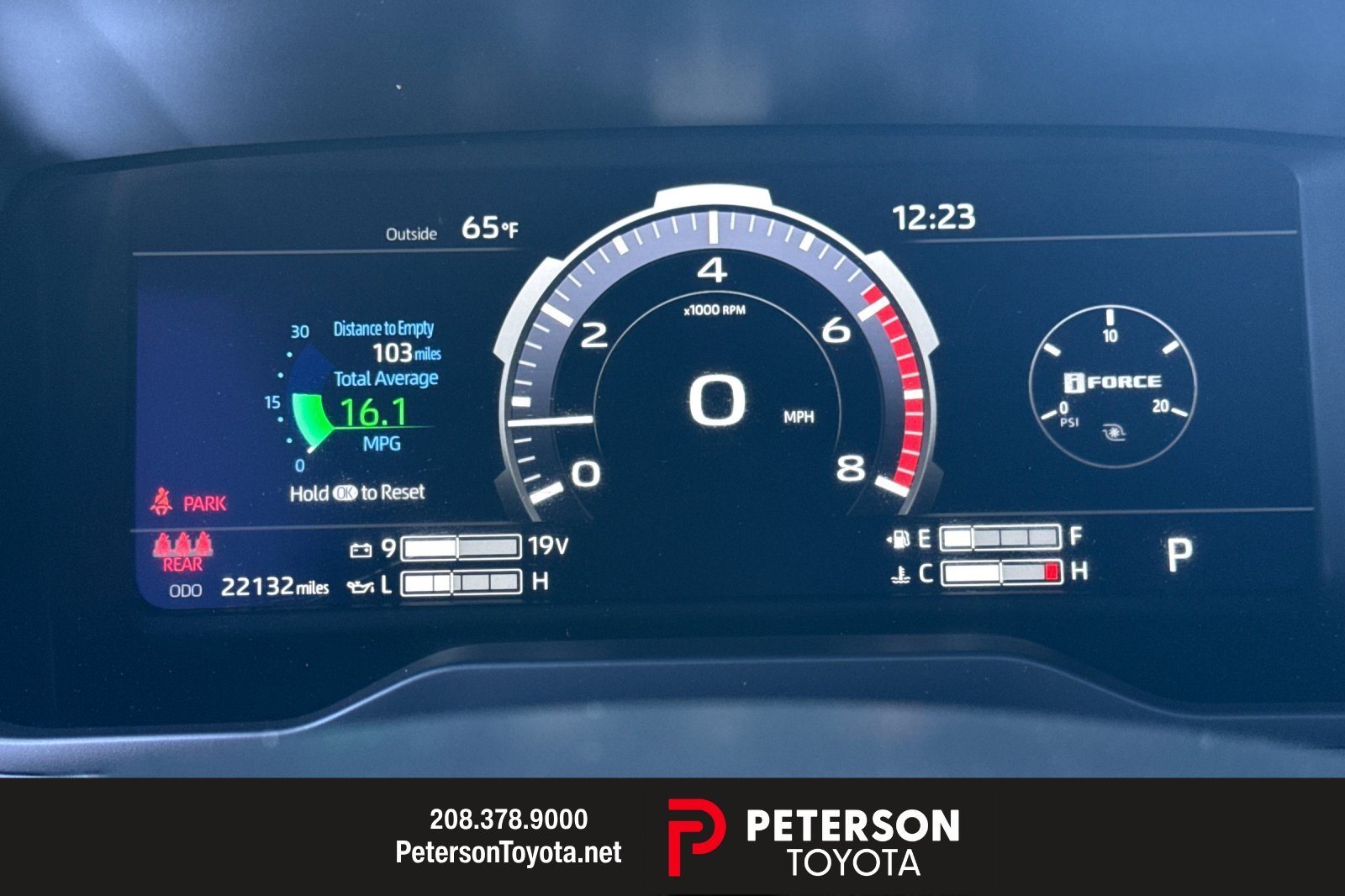 Used 2024 Silver Toyota Platinum image 22