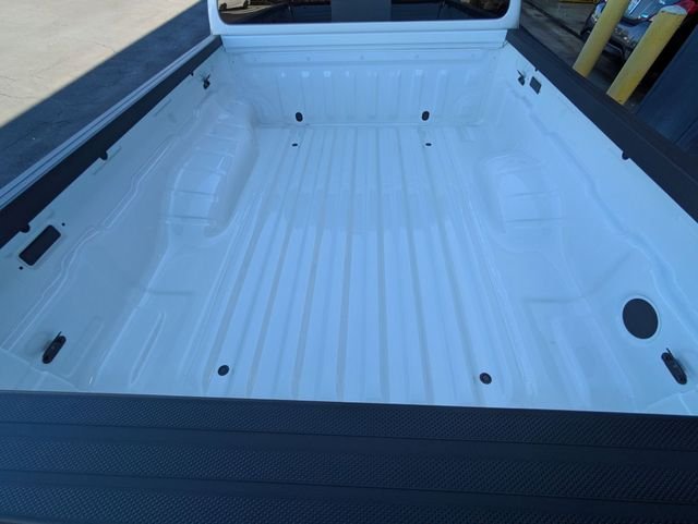 New 2026 Glacier White Nissan King Cab® S image 25