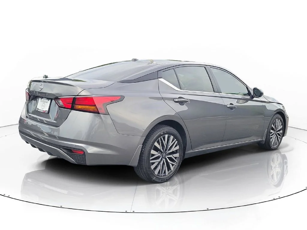 New 2026 Gray Nissan 2.5 SV image 7
