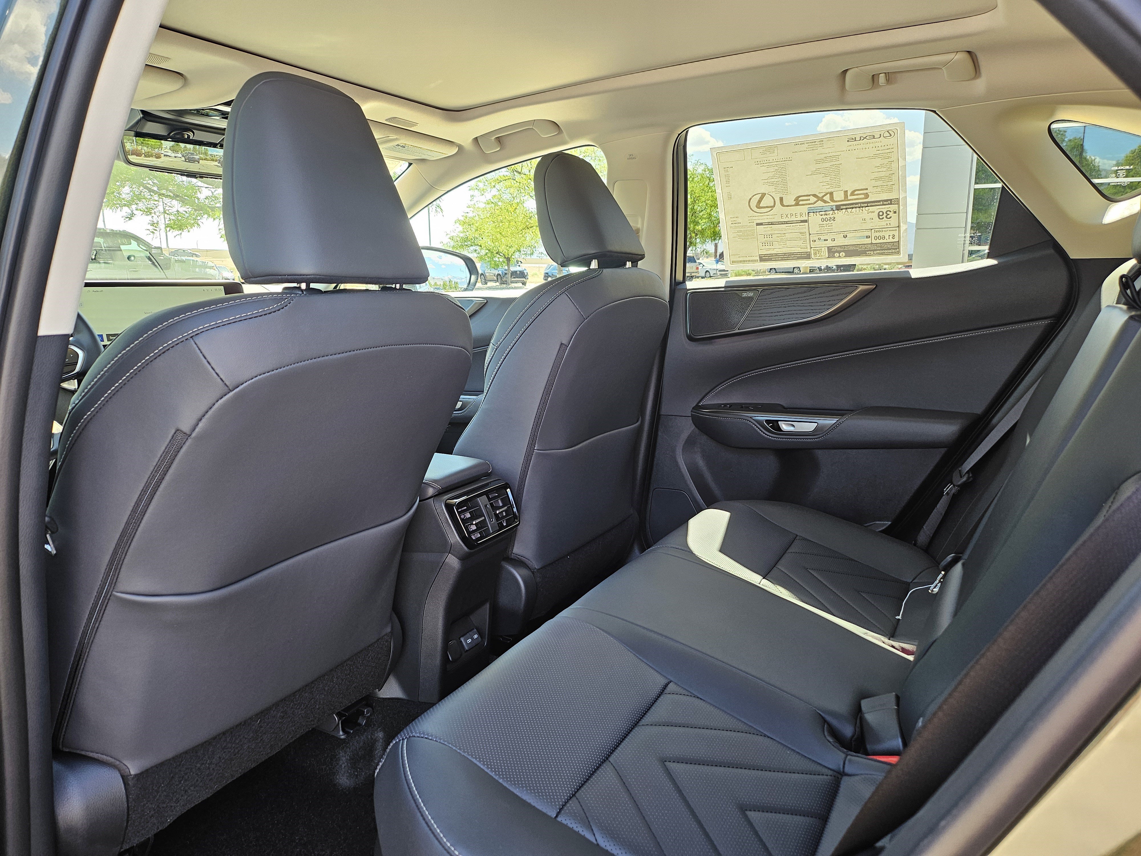 New 2026 Nori Green Pearl Lexus 350h Luxury image 16