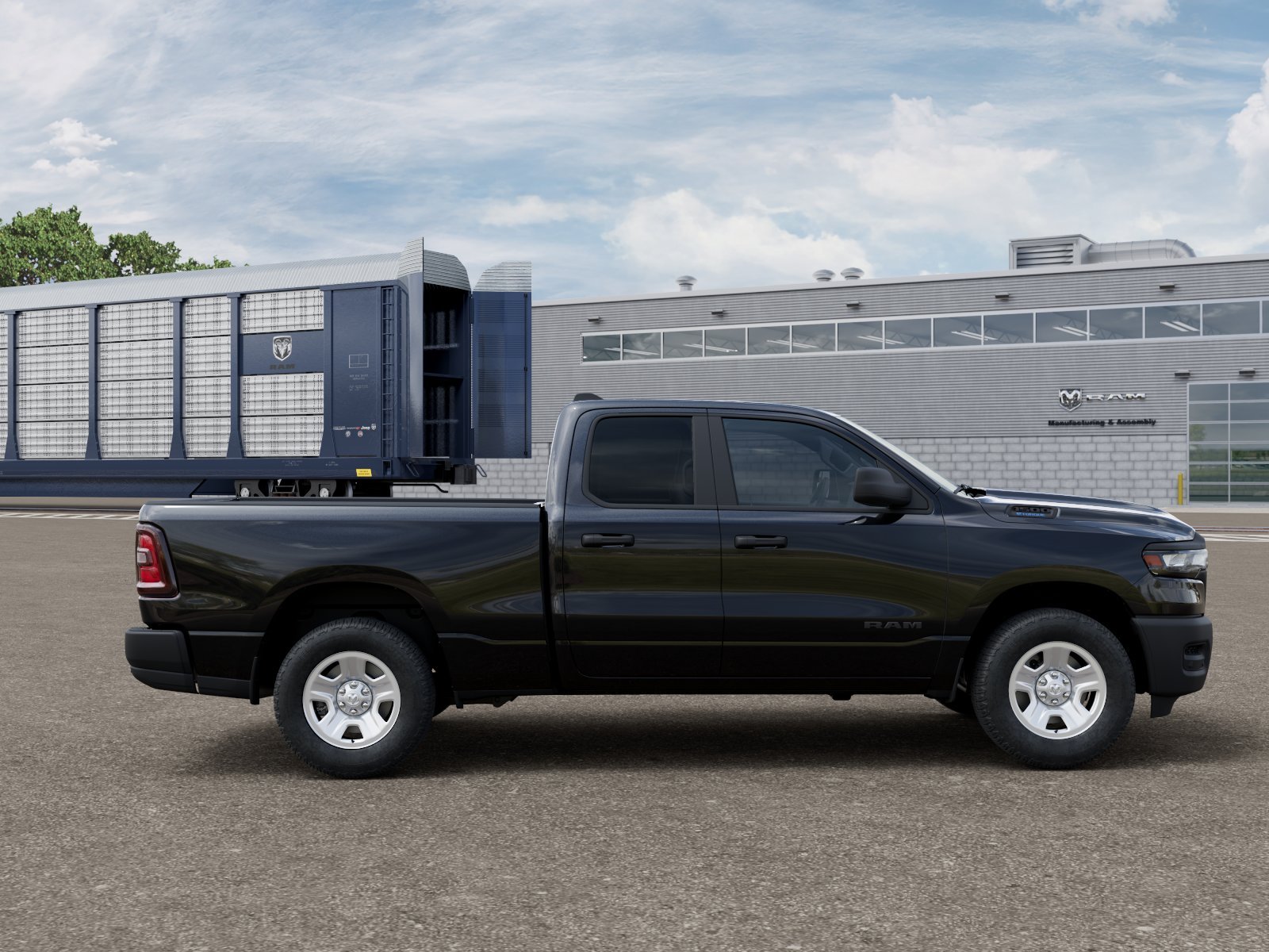 New 2026 Diamond Black Crystal Pearl-Coat Exterior Paint RAM Tradesman image 12