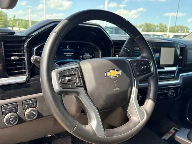 2024 Chevrolet Silverado 1500 LT - Photo 13