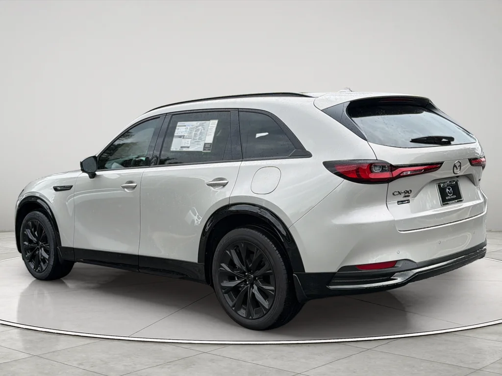 New 2026 Platinum Mazda 3.3 Turbo S Premium Sport AWD image 3