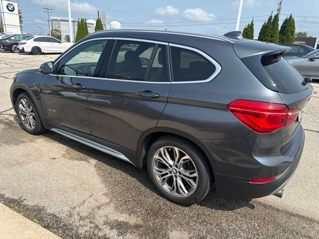 Used 2016 Gray BMW xDrive28i image 6