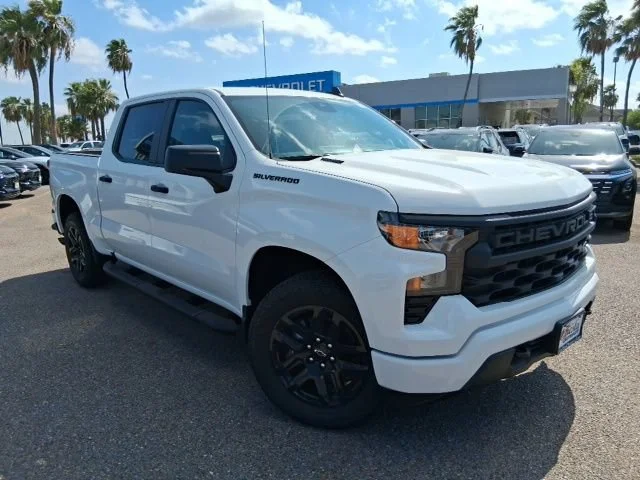 New 2026 Summit White Chevrolet Custom image 1