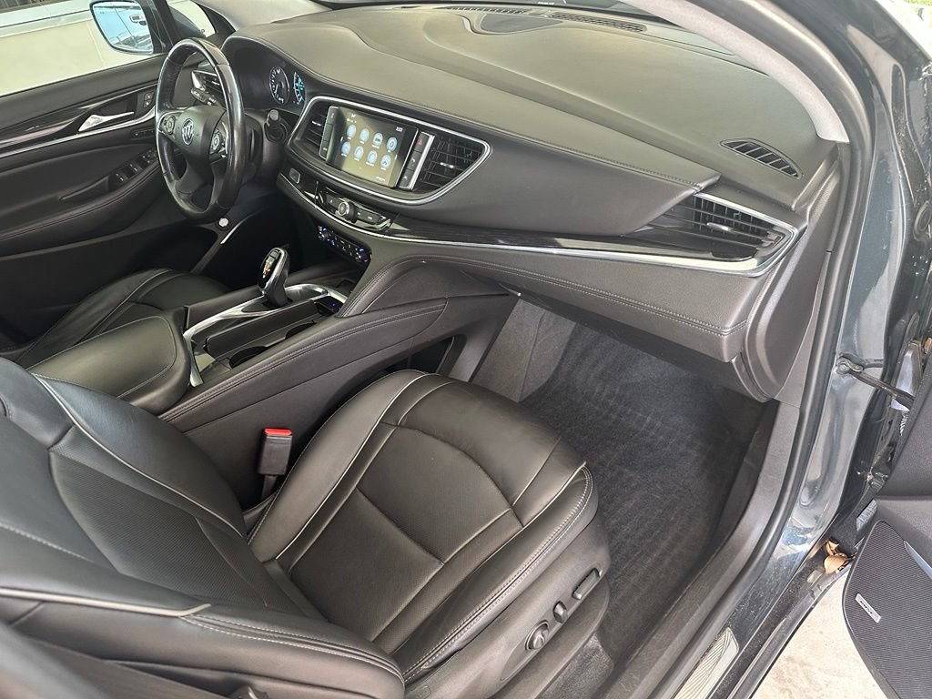 Used 2019 Includes Pitch Dark Night lower exterior accent color.) Buick Avenir image 38