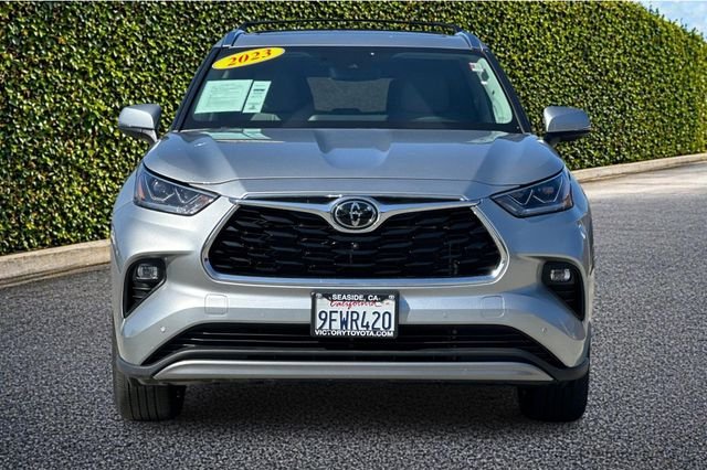 Used 2023 Silver Toyota Platinum image 9