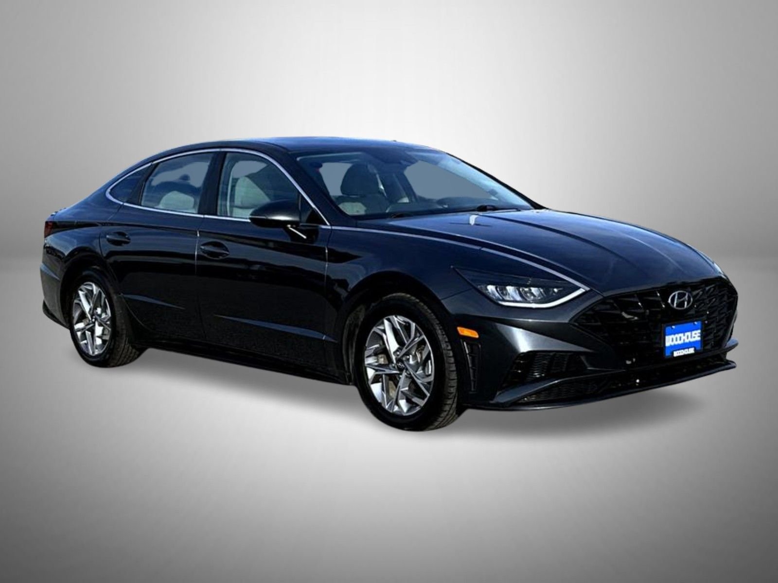 Used 2021 Gray Hyundai SEL image 3