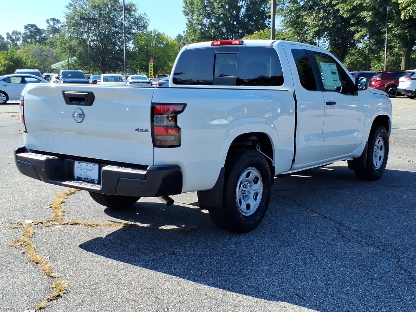 New 2026 Glacier White Nissan King Cab® S image 7