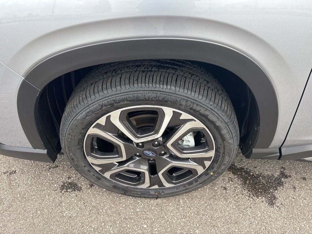 New 2026 ICE SILVER METALLIC Subaru Limited 7-Passenger image 7
