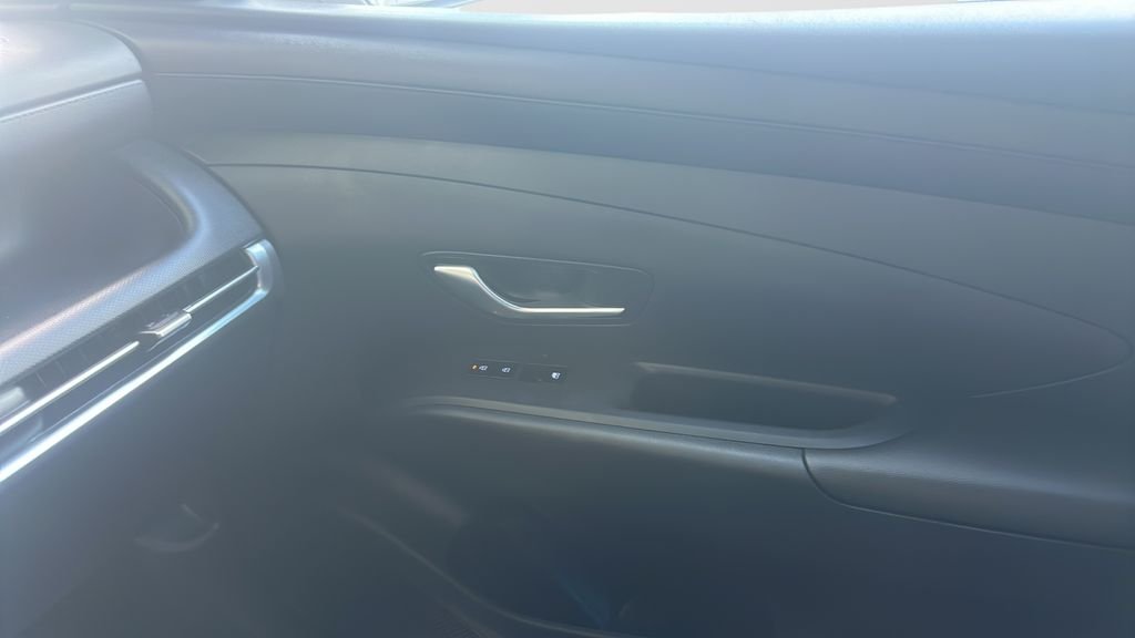 Used 2025 Silver Hyundai XRT image 15
