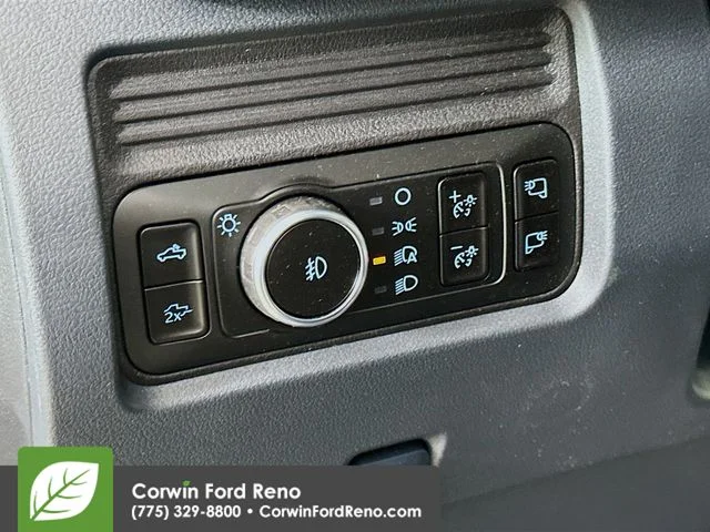 New 2026 Star White Metallic Tri-Coat Ford Lariat image 11