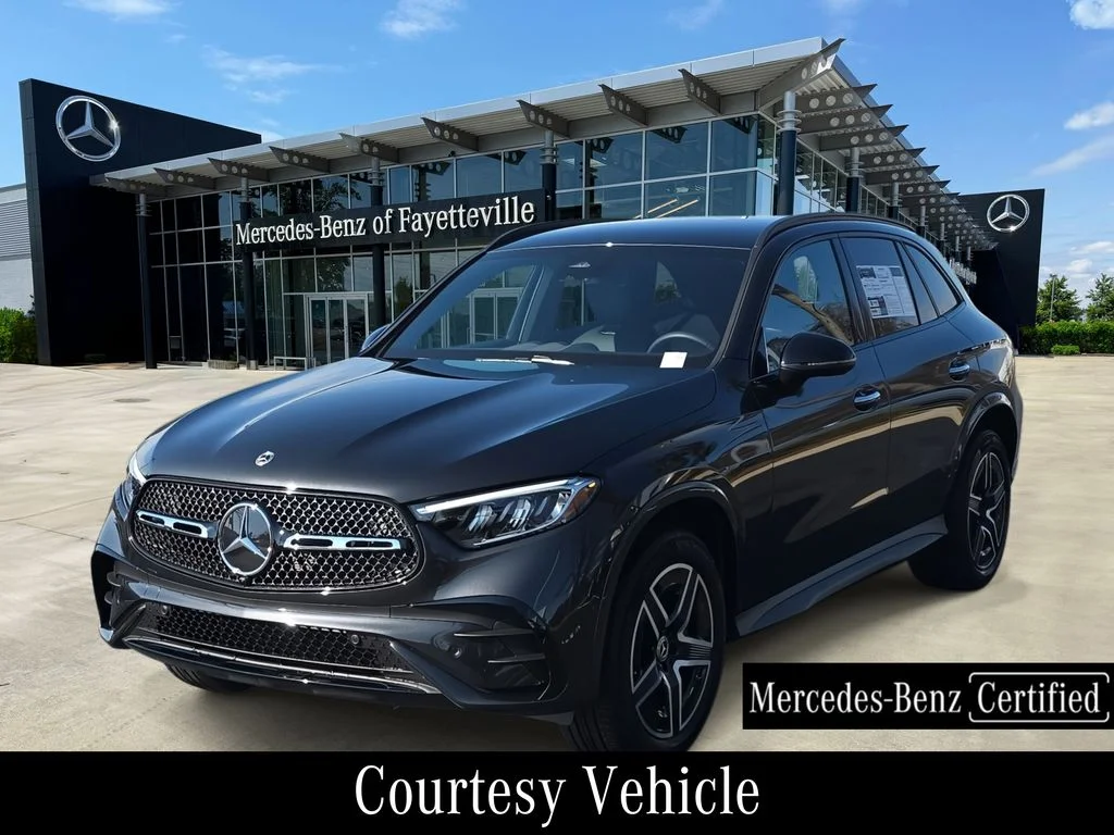 2026 Mercedes-Benz GLC GLC 300's photo