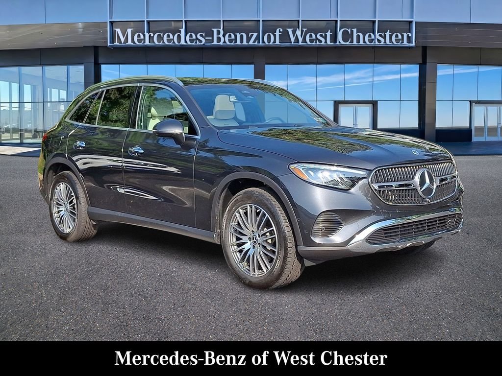 2026 Mercedes-Benz GLC 300 AWD 4MATIC® photo 1