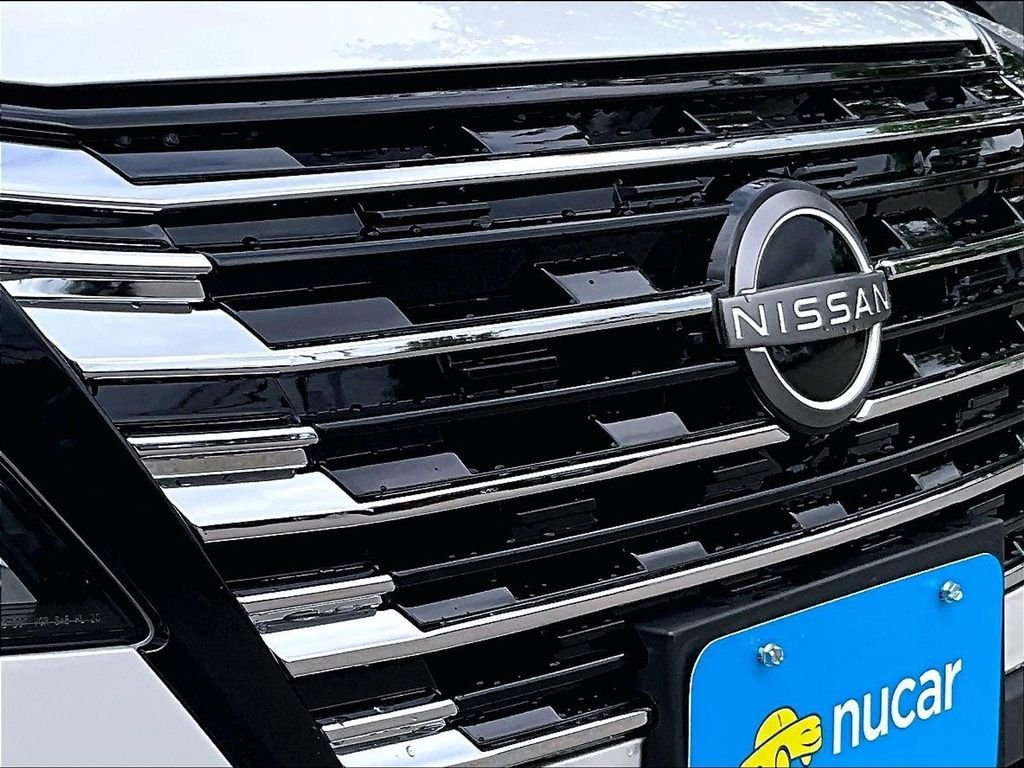 Used 2024 White Nissan SV image 30