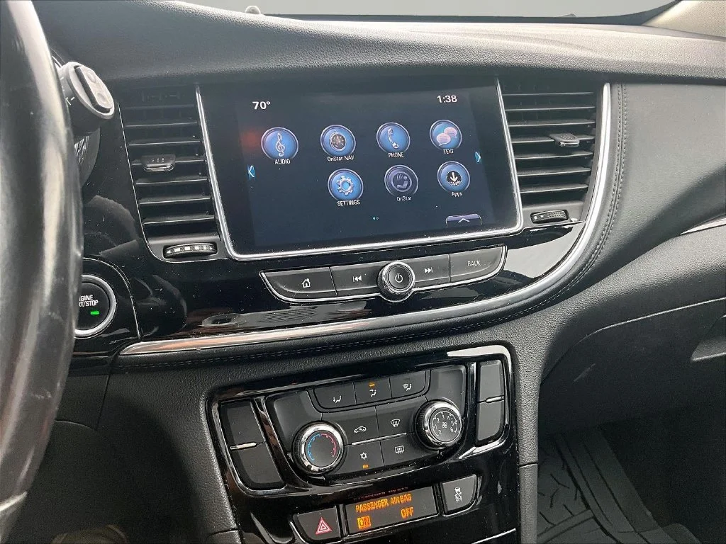 Used 2018 White Buick Preferred image 6