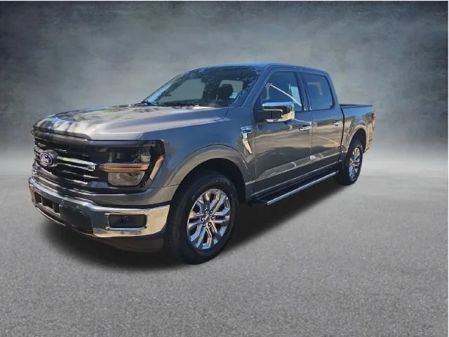 New 2026 Carbonized Gray Metallic Ford XLT image 34
