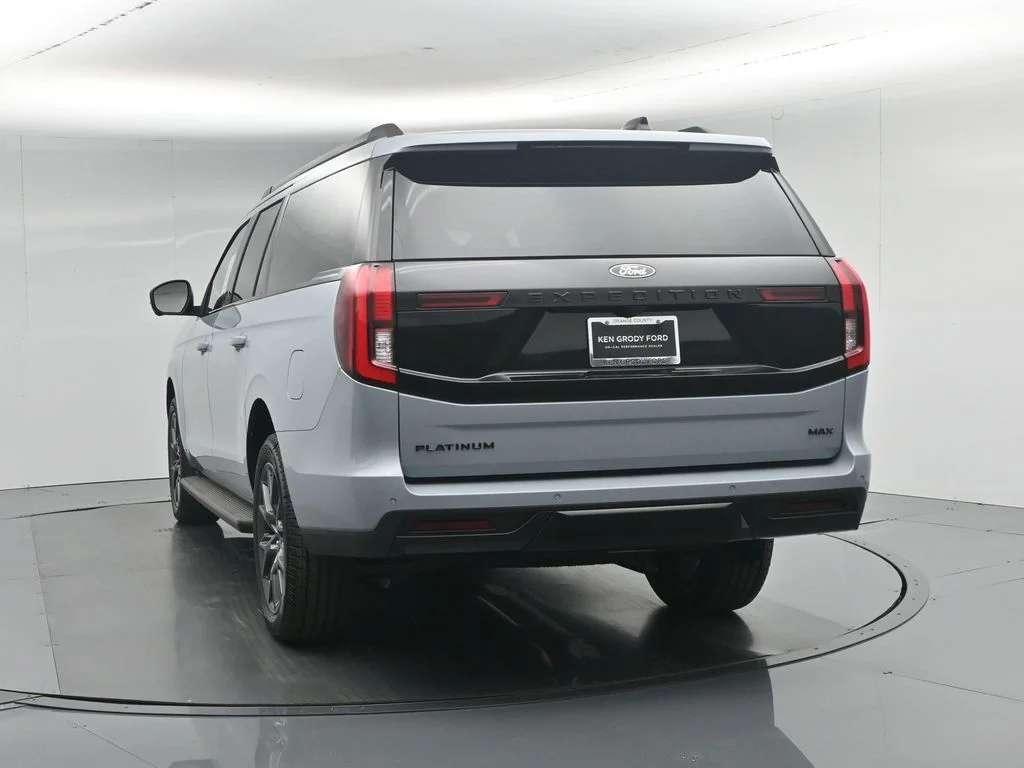 New 2026 Glacier Gray Metallic Tri-Coat Ford Platinum image 31