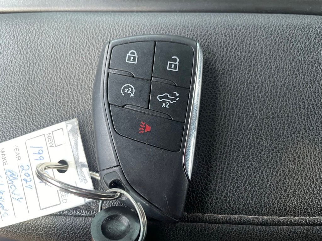 Used 2024 Gray Chevrolet Custom image 18