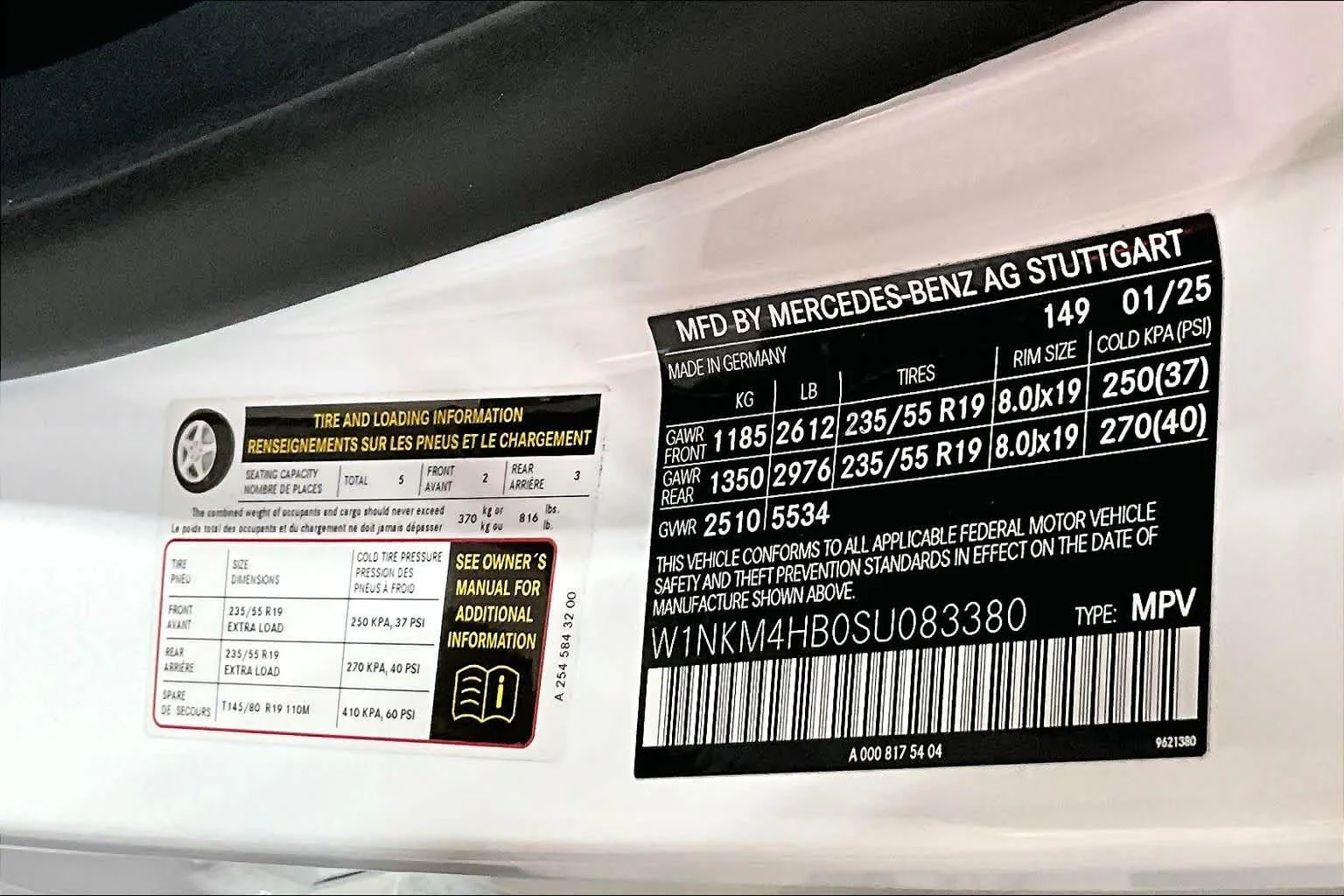 Certified Used 2025 Polar White Mercedes-Benz GLC 300 image 30
