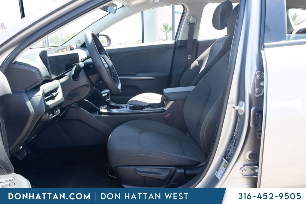 Used 2025 Gray Kia LXS image 3