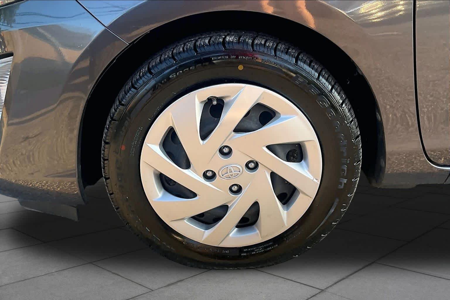 Used 2016 Magnetic Gray Metallic Toyota One image 9