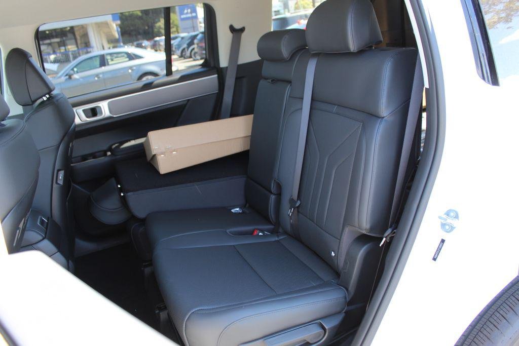 New 2026 White Hyundai SEL image 16