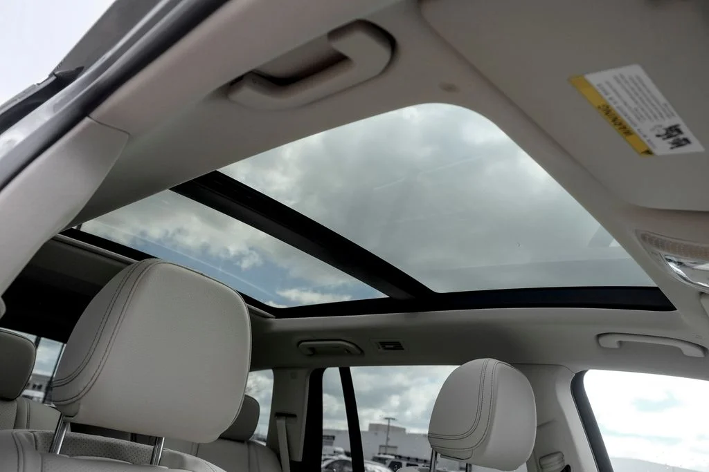 New 2026 Selenite Grey Metallic Mercedes-Benz GLS 450 image 26