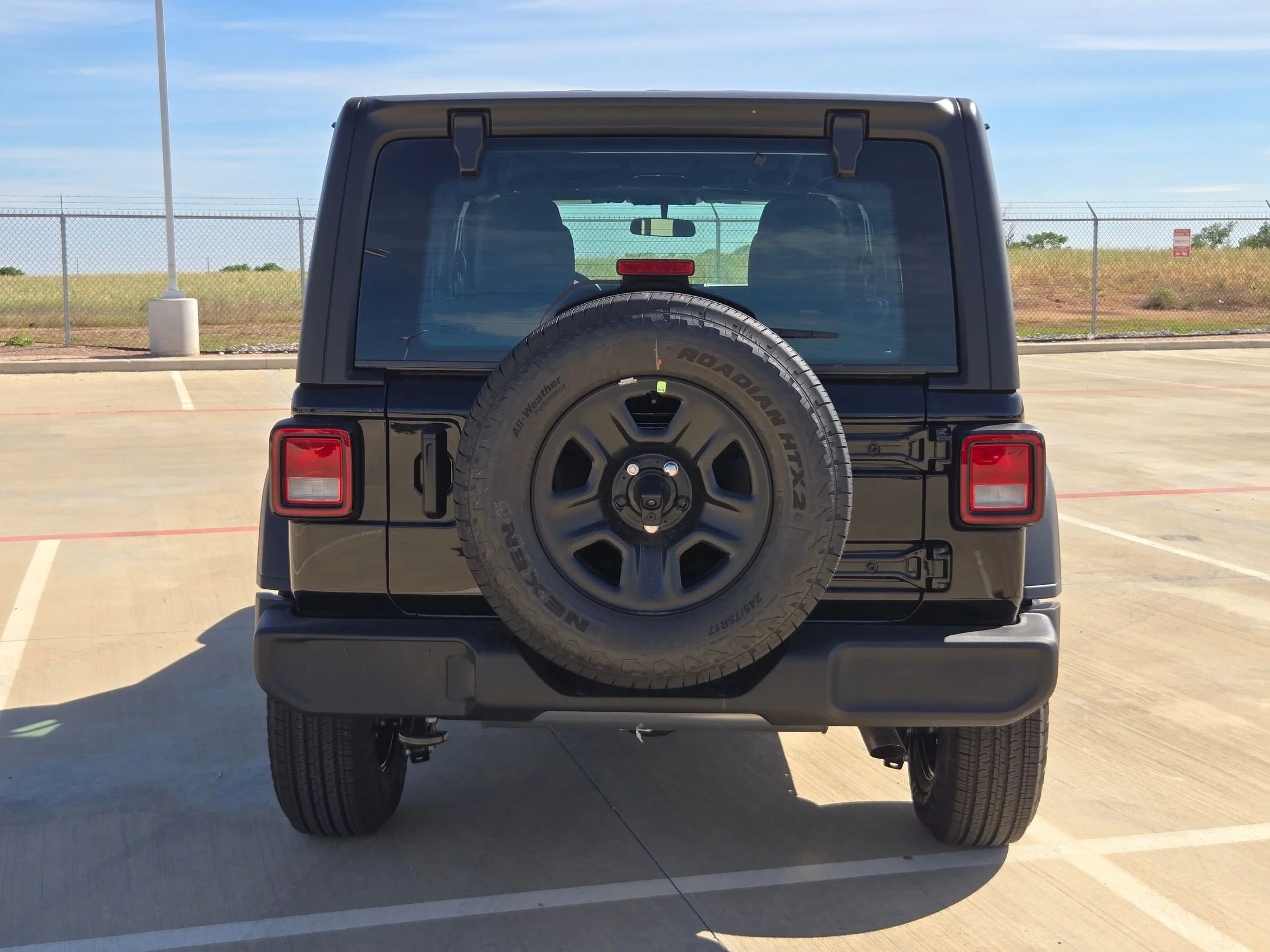New 2026 Black Clear-Coat Exterior Paint Jeep Sport image 4