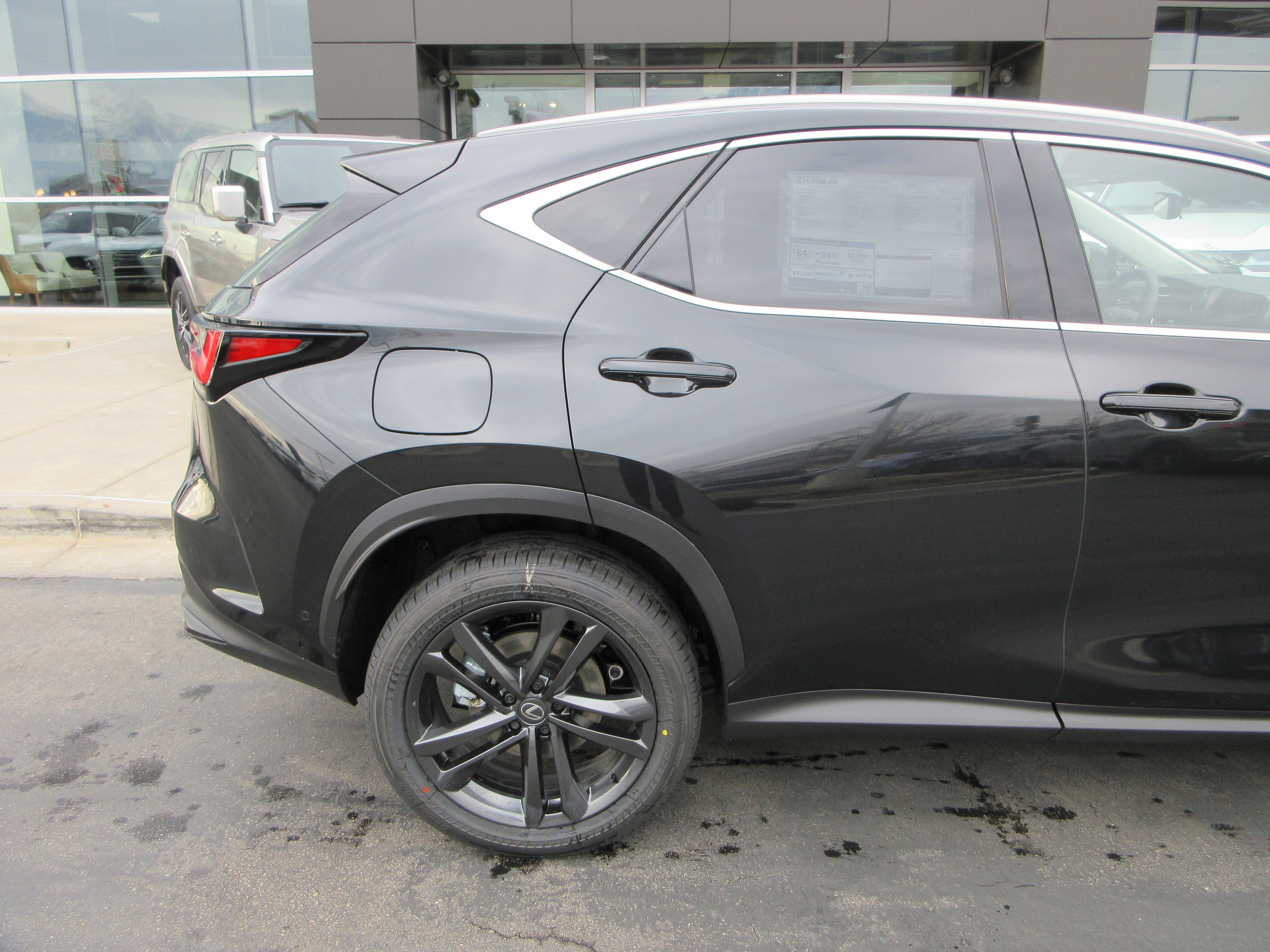 2026 Lexus NX 450h+ Luxury - Photo 10