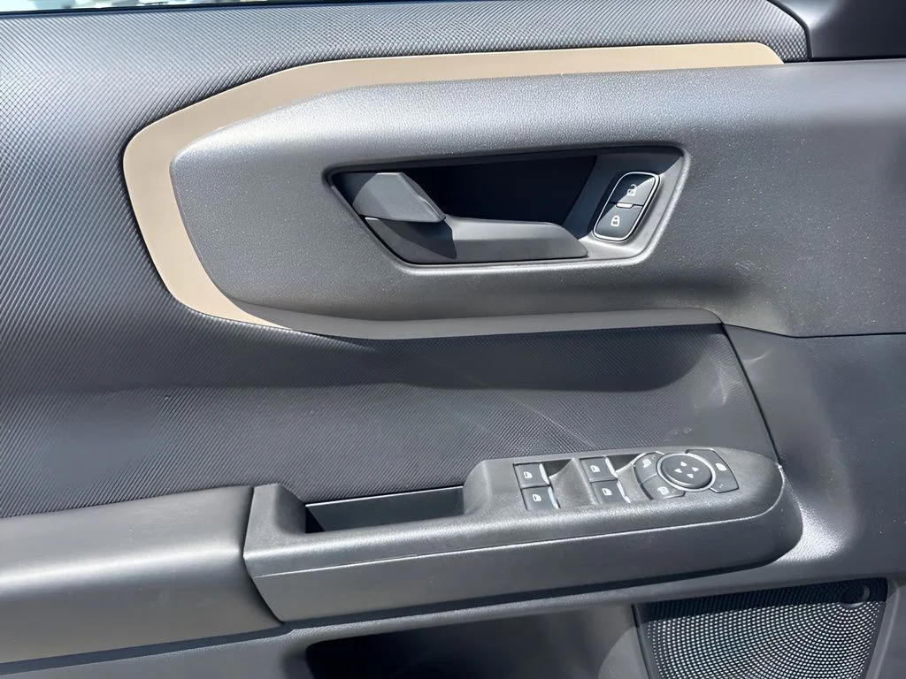 Used 2025 Green Ford Big Bend image 25