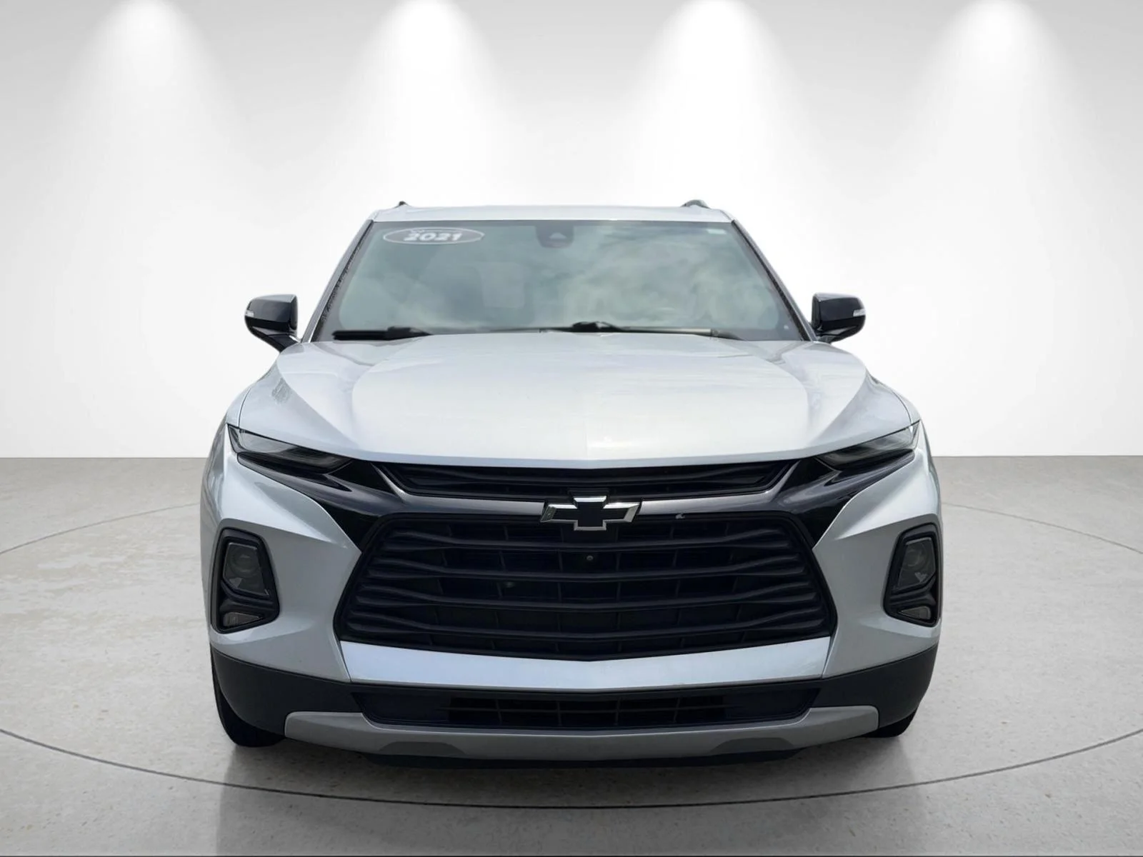 Used 2021 Silver Ice Metallic Chevrolet LT image 8