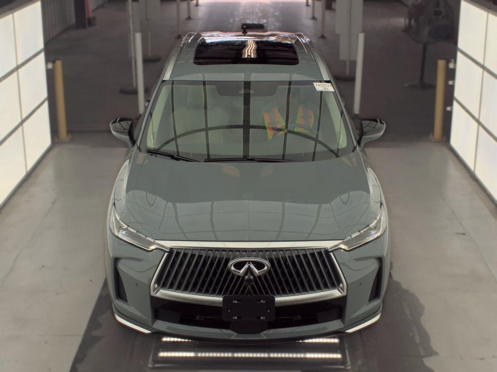 Certified Used 2026 Gray INFINITI LUXE image 17