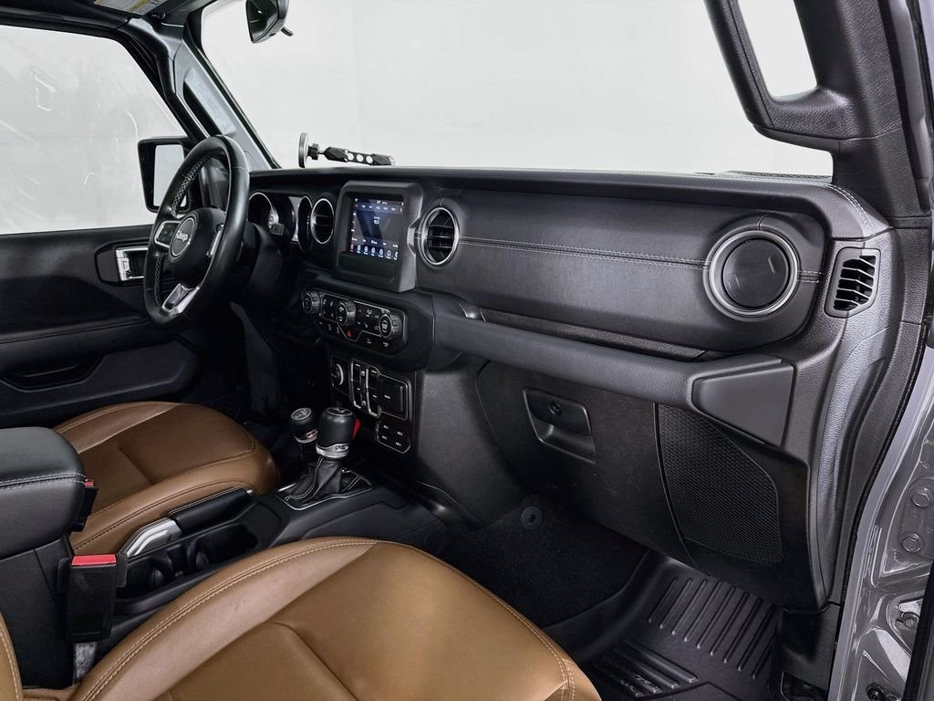 Used 2021 Gray Jeep Unlimited Sahara image 28