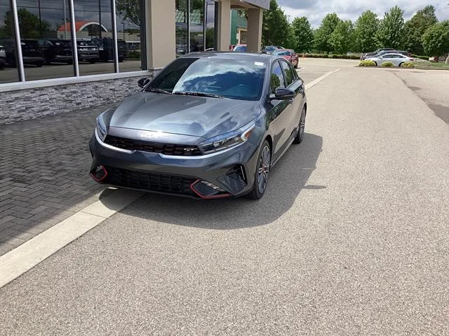 Used 2022 Gravity Gray Kia GT image 8