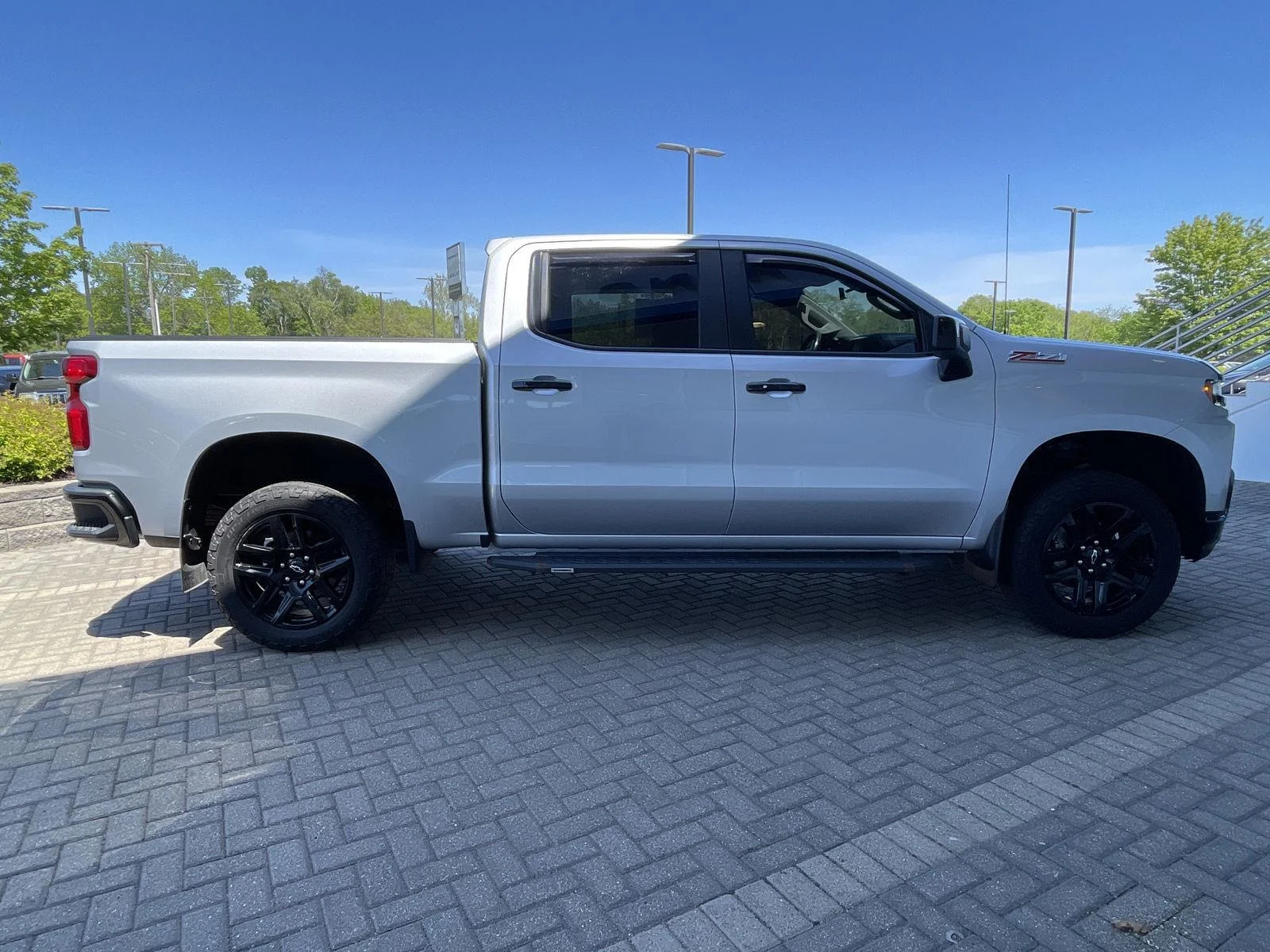 Used 2021 SILVER ICE METALLIC Chevrolet LT Trail Boss image 6