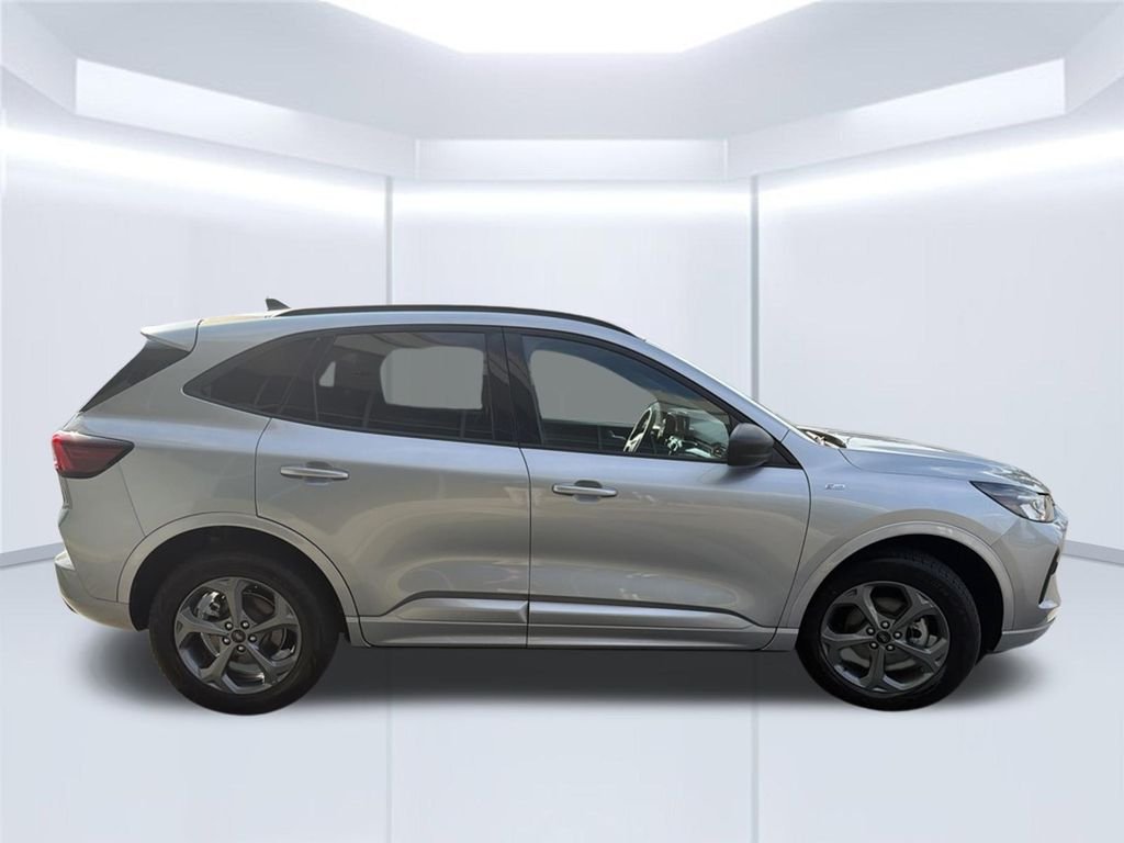 Used 2024 Silver Ford ST-Line image 7