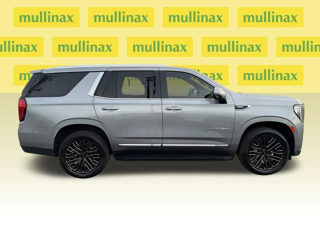 2023 GMC Yukon SLT - Photo 11
