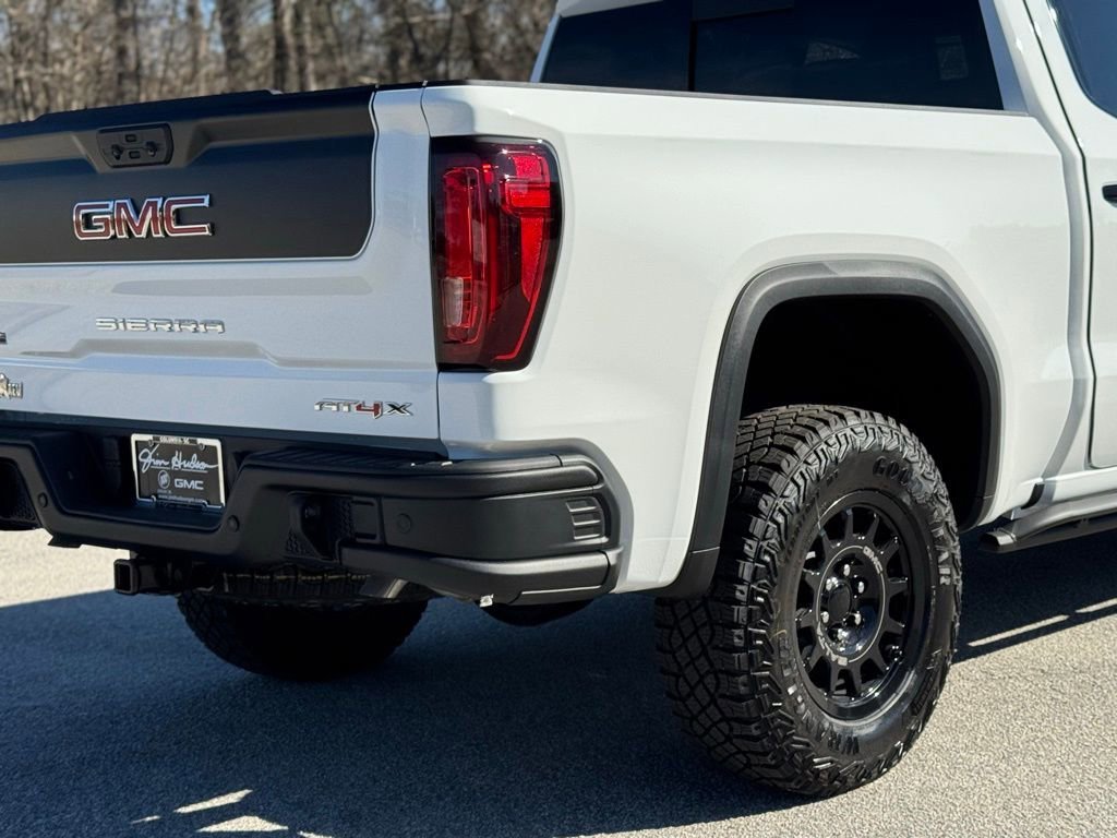 2026 GMC Sierra 1500 AT4X - Photo 16