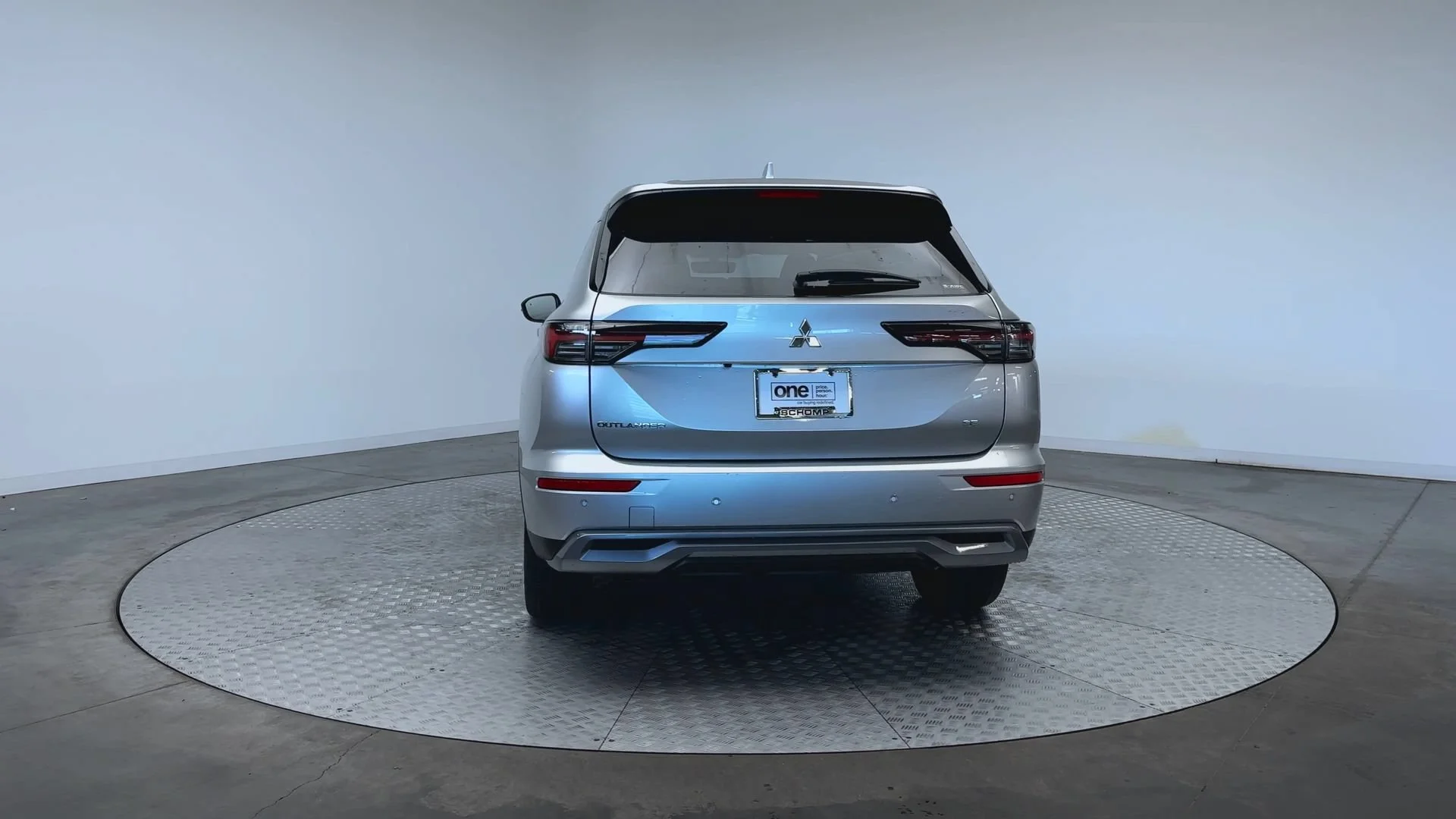 New 2026 Alloy Silver Metallic Mitsubishi SE image 7