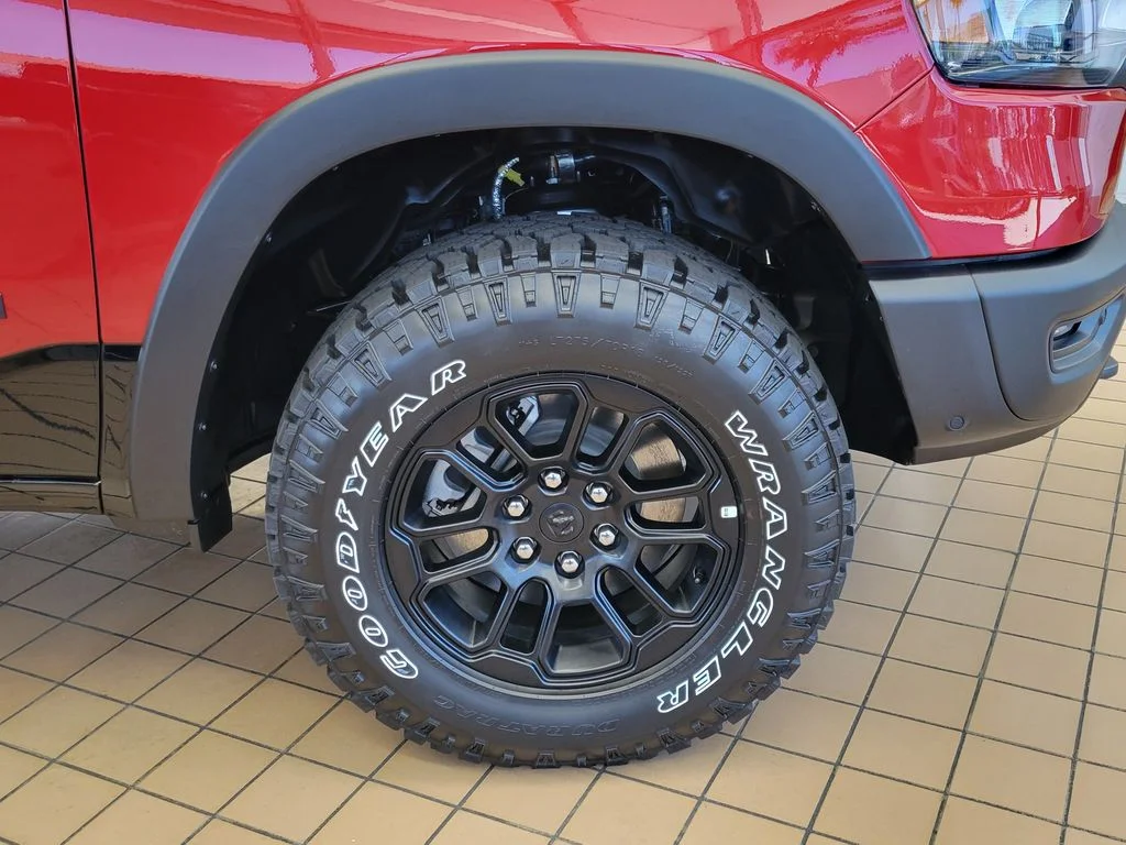 New 2026 Molten Red Pearl-Coat Exterior Paint RAM Rebel image 26