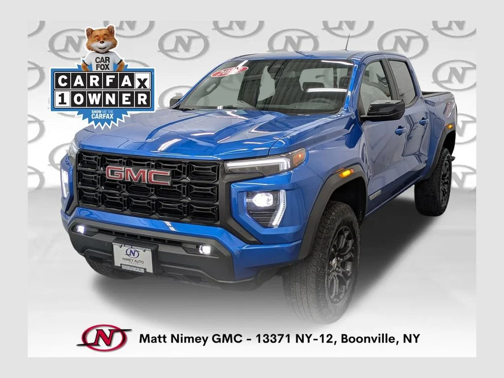 2023 GMC Canyon Elevation 4WD Crew Cab Short Box's photo