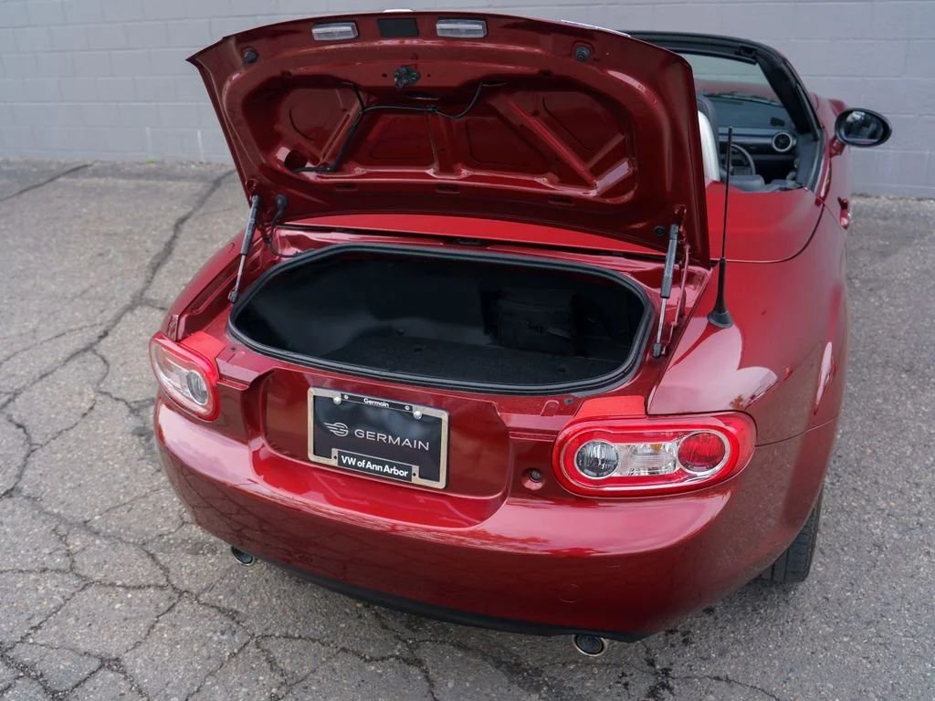 Used 2013 Red Mazda PRHT Grand Touring image 14
