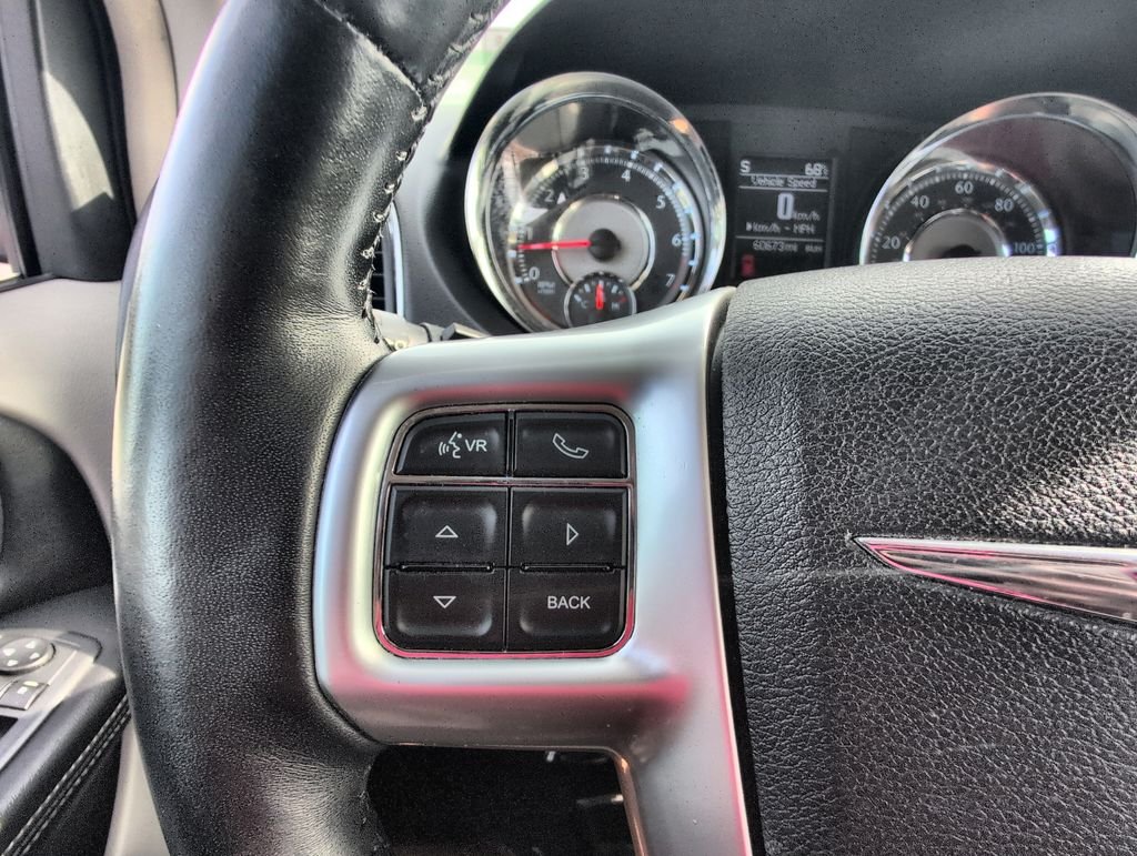 Used 2012 Gray Chrysler Touring-L image 22
